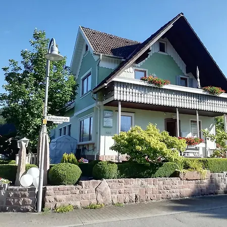 Greenhouse Апартаменты Байрсброн